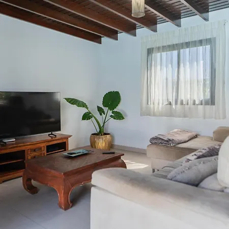 Villa Nazoly - Macaronesiahomes * Насарет