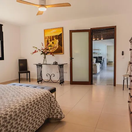 Nazoly - Private Pool, Quiet & Exclusive In Lanzarote *